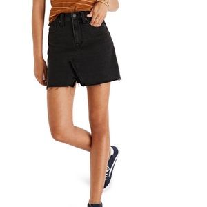NWOT Madewell Black Denim Skirt